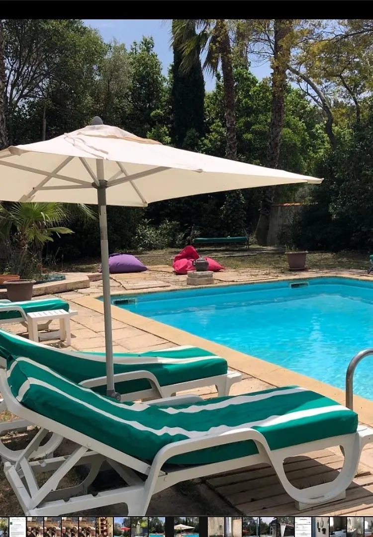 Le Bonheur Avec Piscine Et Jardin contacts